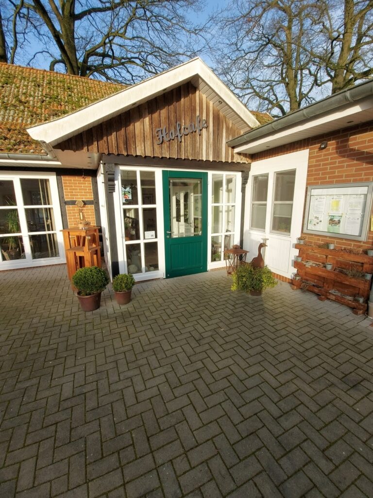 Cafe_Ansicht Hof_4